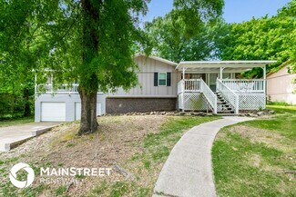 1009 Timber Brook Cir, Birmingham, AL 35214