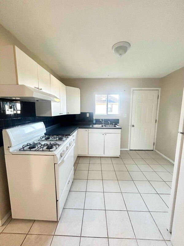 718 Virginia Ave unit 2, Rochester, PA 15074 - photo 7