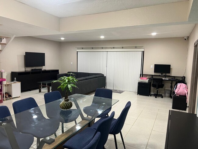 5618 NW 16th St, Lauderhill, FL 33313 - photo 6