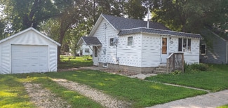 413 1st St SW, Winnebago, MN 56098