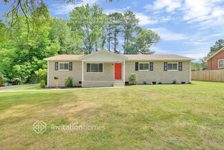 5917 Olinda St, Charlotte, NC 28215