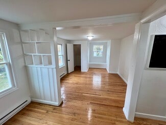 40 Watch St Unit 2, Oxford, MA 01542