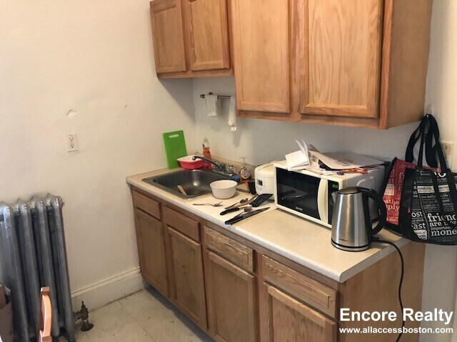 1375 Commonwealth Ave unit 12, Allston, MA 02134 - photo 4