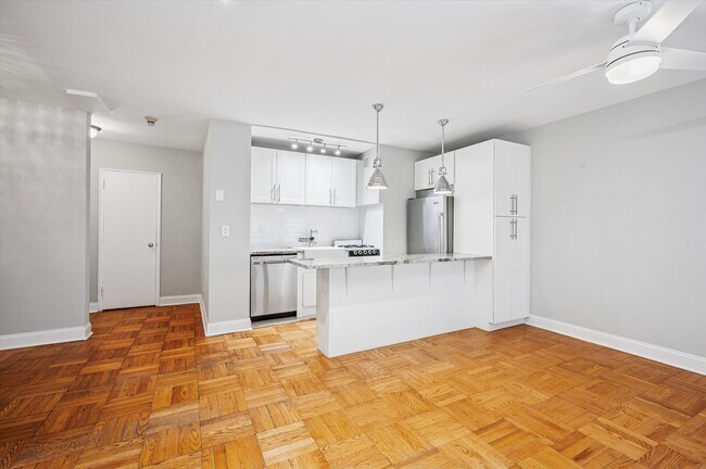 2601 Parkway Condominiums unit 205, Philadelphia, PA 19130 - photo 5