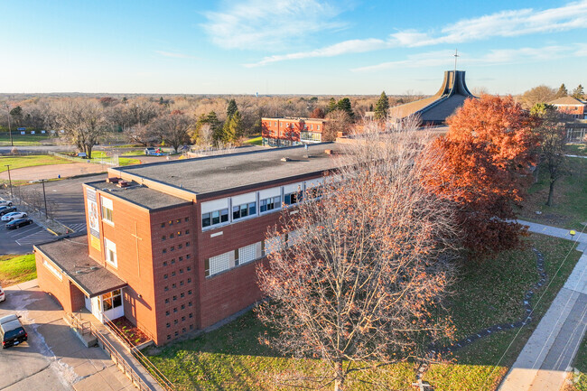 Presentation of Mary School has an overall A- grade on Niche.