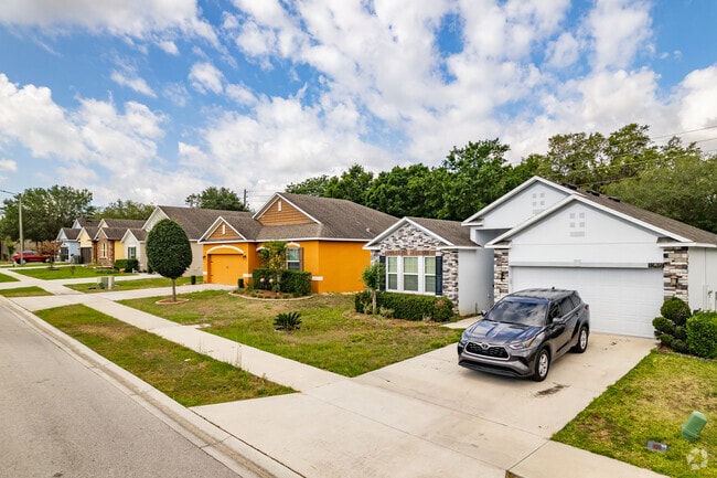 Colorful row of homes overlooking Lake Griffin in Fruitland Park.