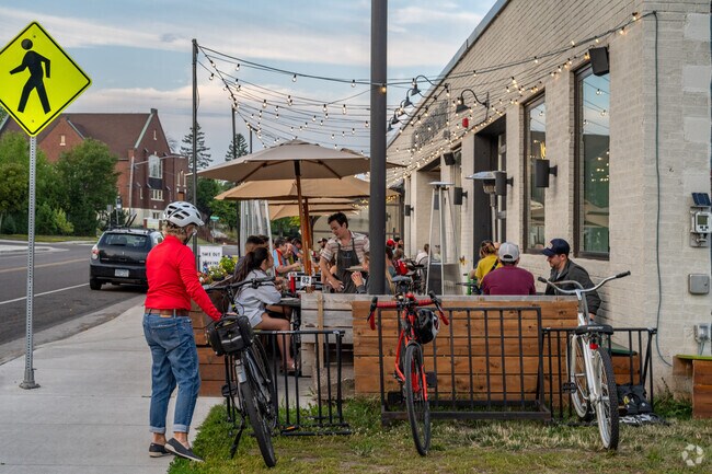North Shore residents can bike to Lake Superior Brewing.