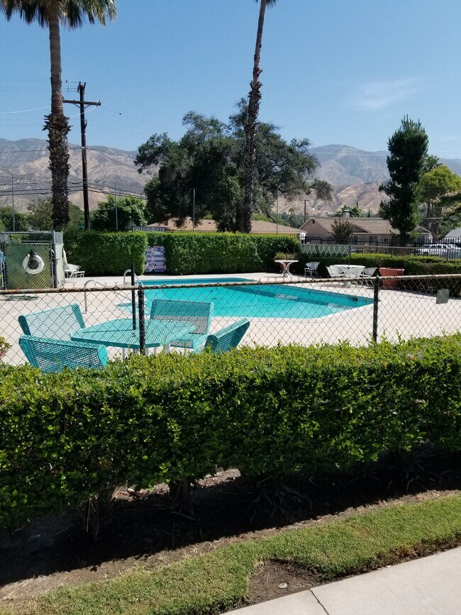 Mayfield Park Apartments, San Bernardino, CA 92407 - photo 2