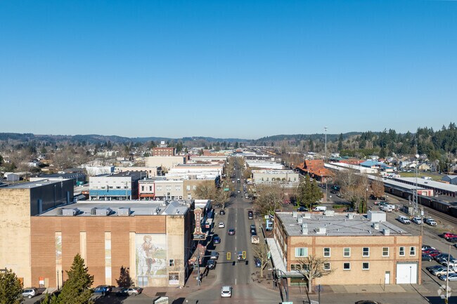 The Historic Downtown Centralia District dates back to 1885 and features many businesses.
