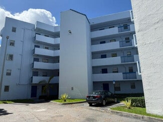 9440 Fontainebleau Blvd Unit BleauGrotto, Miami, FL 33172