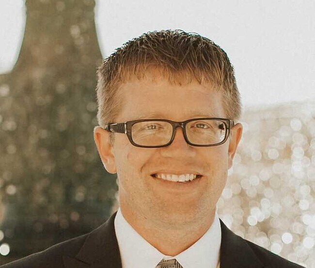 Agent Photo