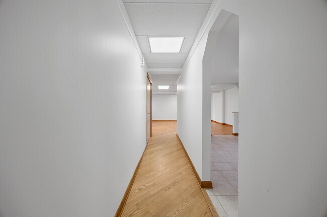 2827 Brownsville Rd unit 1, Pittsburgh, PA 15227 - photo 3