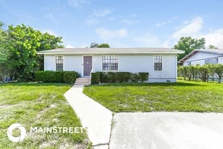 7303 Thatcher Ave, Lantana, FL 33462