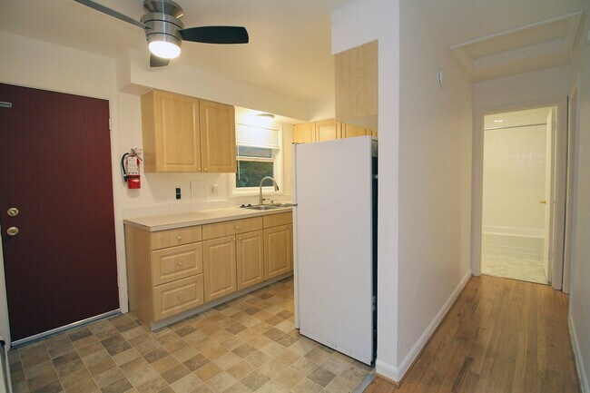 1902-1910-1910 N Kilpatrick St unit 1904, Portland, OR 97217 - photo 6