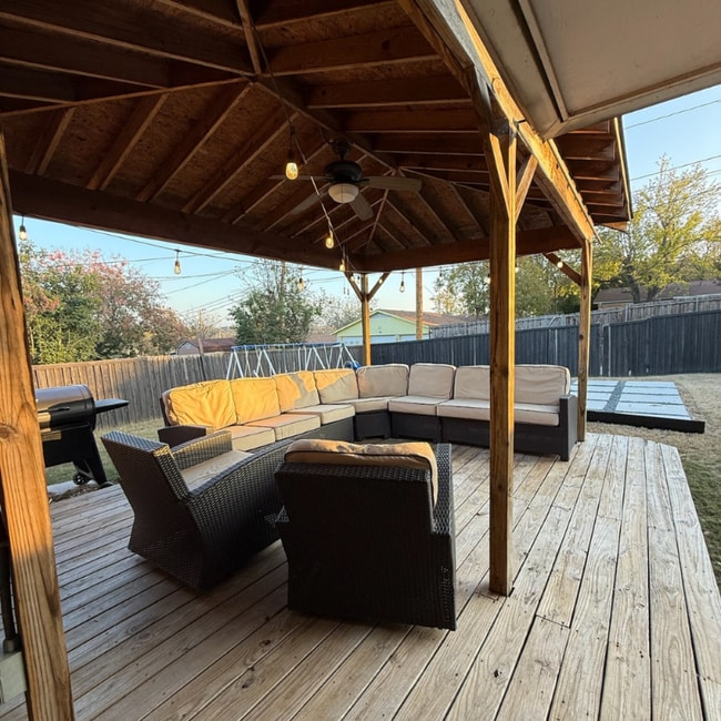 1208 Noble Ave, Carrollton, TX 75006 - photo 6