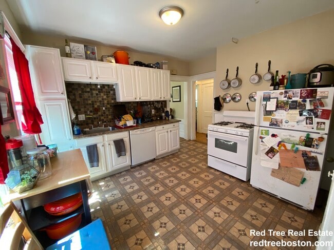 12 Peters St, Boston, MA 02127 - photo 6