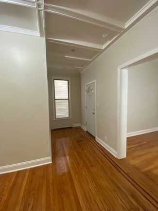 7418 88th Ave, Woodhaven, NY 11421