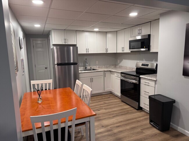 27 Old Orchard Rd unit 27A, Calverton, NY 11933 - photo 5