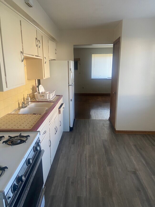 6009 Ridge Rd unit 5, Parma, OH 44129 - photo 6