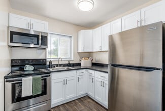 520 Russwood Dr, Norristown, PA 19401