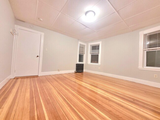 173 Trenton St unit 1, Boston, MA 02128 - photo 3