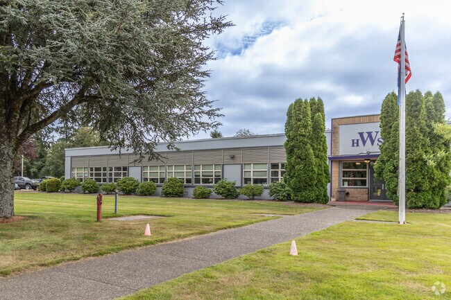 Warrenton High School offers fisheries and marine science courses.