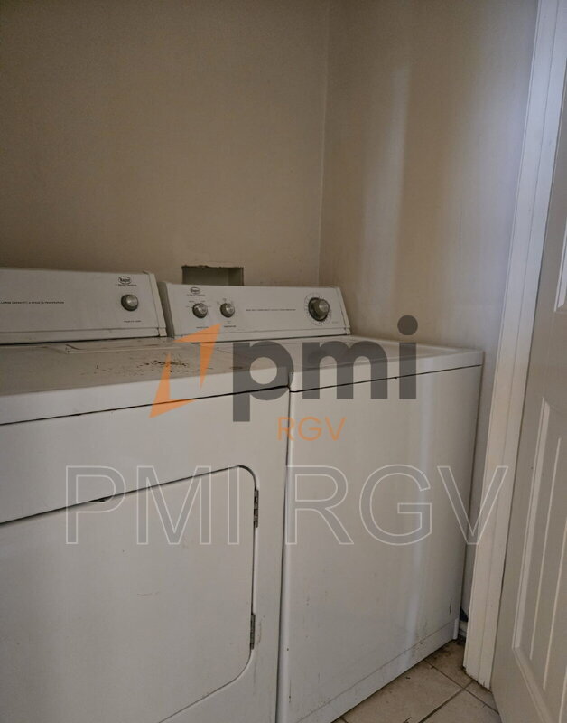 3704 S Wyndham Ave unit D, Pharr, TX 78577 - photo 2