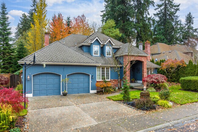 Two-car garages and green backyards define Morningside’s residential charm.