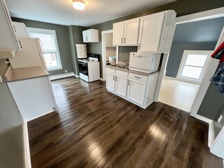76 West St Unit B, Winooski, VT 05404