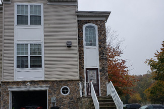 39 Russell Ct, Matawan, NJ 07747