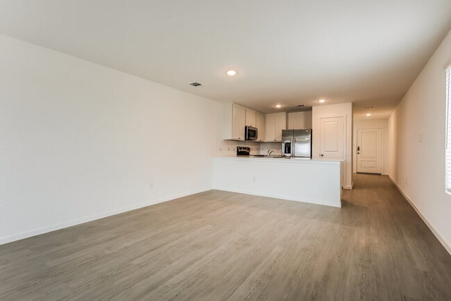 3415 Muenster Ave, New Braunfels, TX 78130 - photo 4