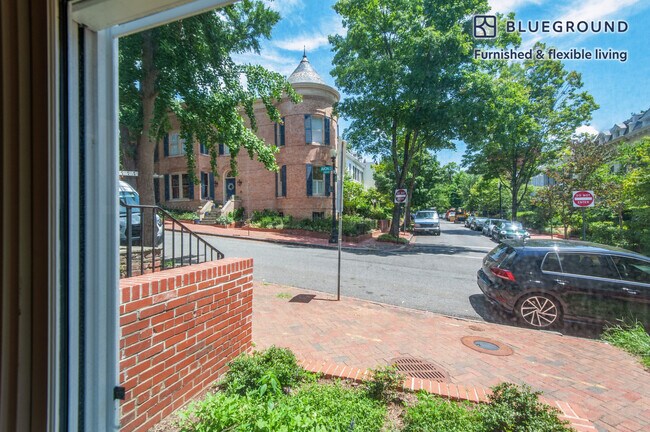1650 Avon Place NW unit FL1-ID88, Washington, DC 20007 - photo 4