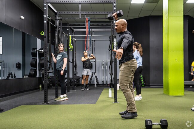 E60 Fitness is praised by Claremont residents for its exceptional service.