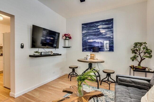 1519 W Superior St unit ID1255751P, Chicago, IL 60642 - photo 3
