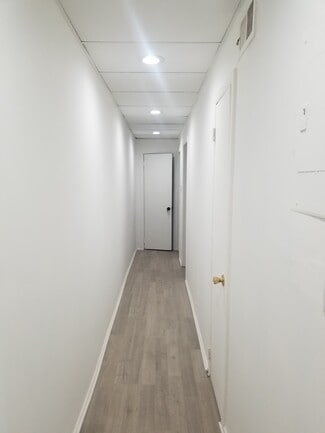 76 Victory Blvd Unit 2, Staten Island, NY 10301