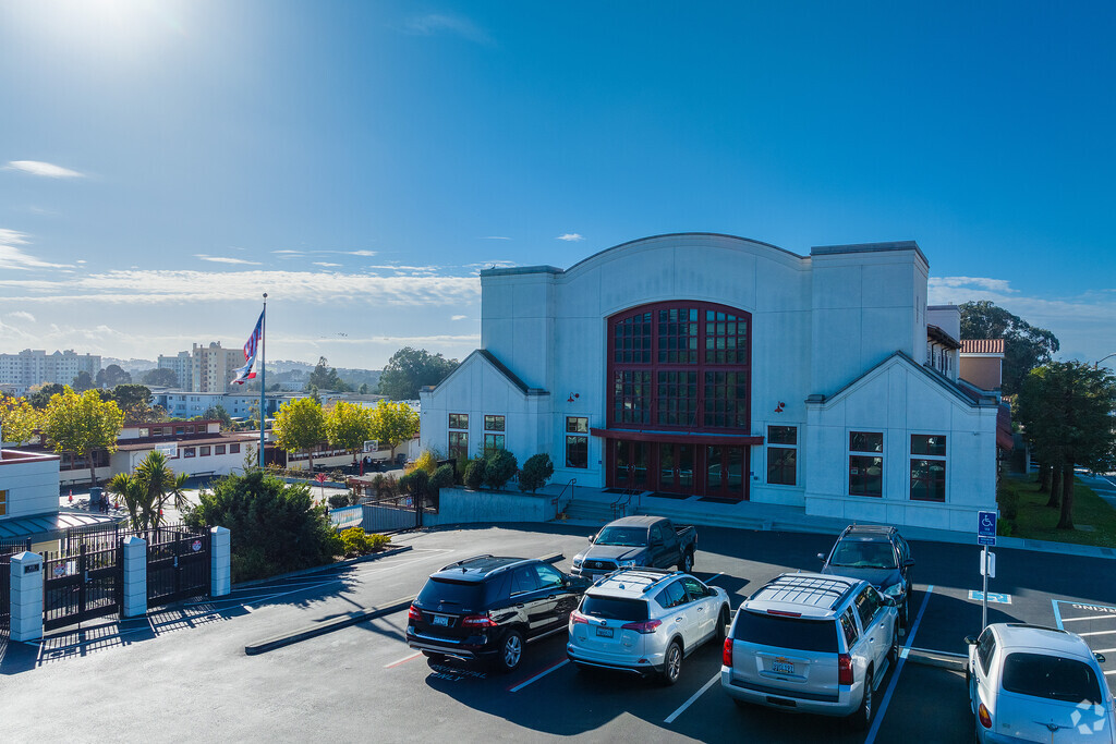 St. Stephen School aims to educate children in a nurturing faith-filled environment.