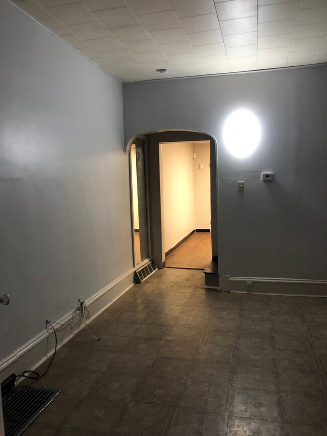 306 Fram St, Pittsburgh, PA 15208 - photo 7