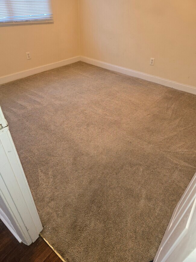 209 Vineland Dr unit 209 Vineland drive, Fayetteville, NC 28306 - photo 3