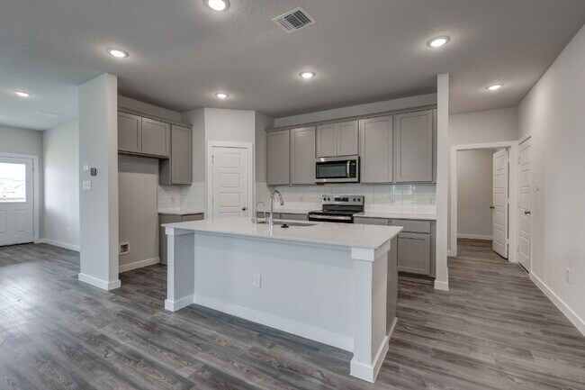 7906 Coffee Mill, San Antonio, TX 78252 - photo 5