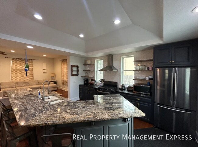 707 N Duluth Ave, Sioux Falls, SD 57104 - photo 4