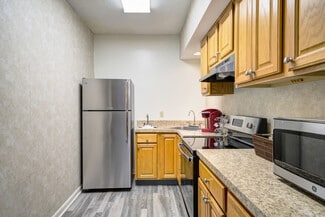 51 Meadow Ln, Bridgewater, MA 02324