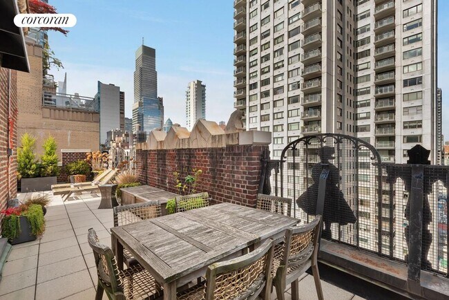 320 E 57th St, New York, NY 10022 - photo 6