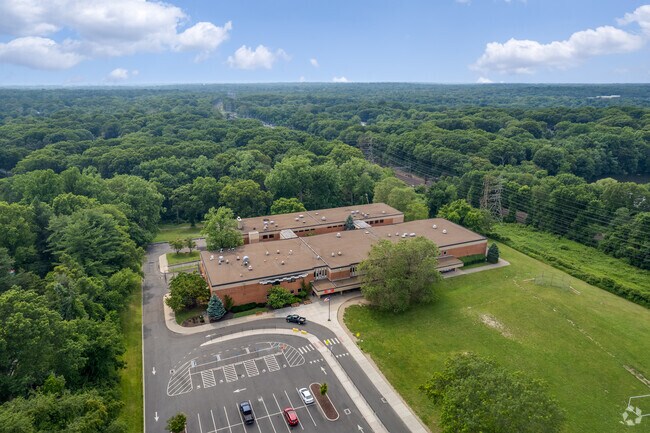 Roton Middle School is a top choice school for students located in Norwalk.