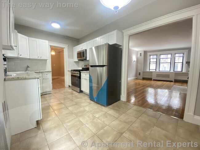 1558 Massachusetts Ave unit 4, Cambridge, MA 02138 - photo 3