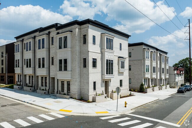 Modern town homes and condos are the place to live in the Warehouse District.
