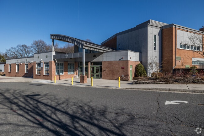 Woodburn School: Fostering a vibrant learning community with a focus on academic excellence.