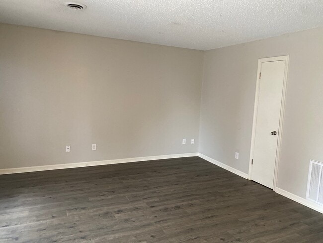 40 Sta Les Cove unit 3, Jackson, TN 38305 - photo 4