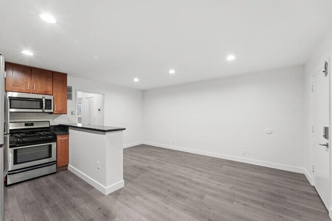 925 W 30th St unit 6, Los Angeles, CA 90007 - photo 4