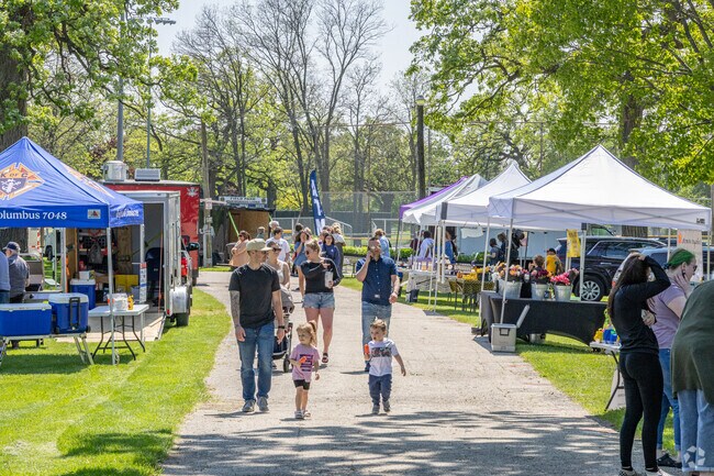 Head to the Mukwonago Farmer's Market on a warm, summer Saturday.