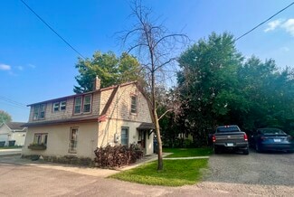 819 1/2 Carney Ave, Mankato, MN 56001